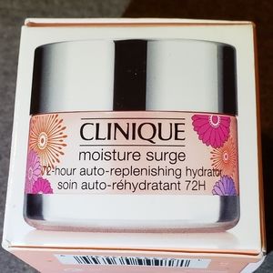 Clinique Moisture Surge Intense 72H Lipid-Repleneshing Hydrator Moisturizer